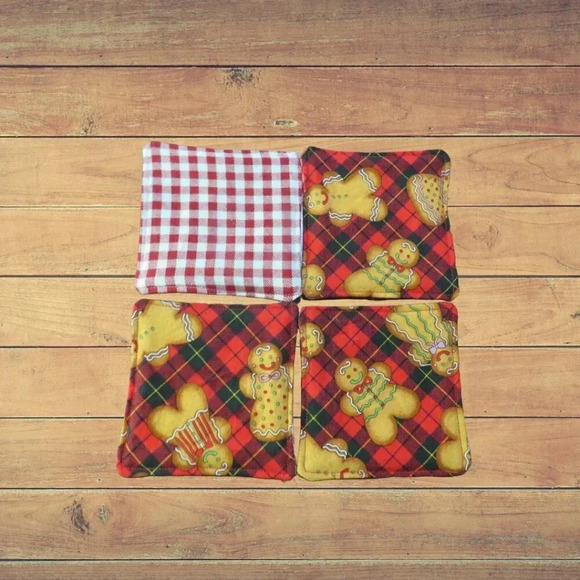 Fabric Coasters, Set Of 4, Reversible Christmas Gingerbread Men and Red Gingham - Picture 2 of 5